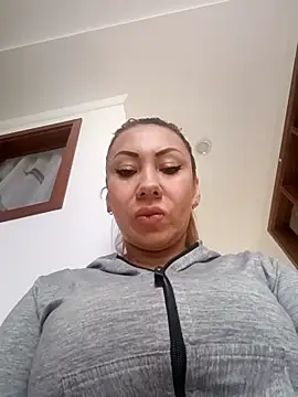 coral smitth online show from 04/10/26, 05:39