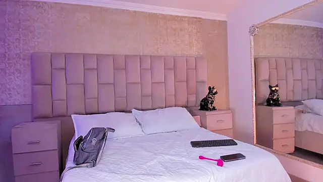 EmmaTorres  online show from 01/12/25, 02:45