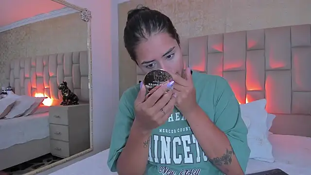 EmmaTorres  online show from 10/08/25, 08:28