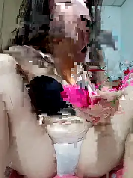 Snapshot of HimiJim chatting on 11/12/25, 03:45 HimiJim online show from 11/12/25, 03:45