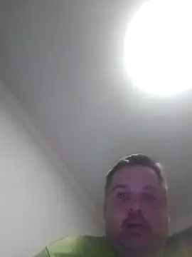 Snapshot of Ronny2510 chatting on 01/02/25, 08:13 Ronny2510 online show from 01/02/25, 08:13