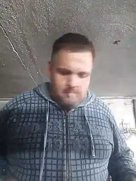 Snapshot of Ronny2510 chatting on 01/24/25, 06:03 Ronny2510 online show from 01/24/25, 06:03