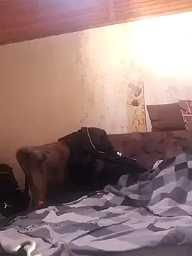 Snapshot of Ronny2510 chatting on 02/26/25, 10:31 Ronny2510 online show from 02/26/25, 10:31