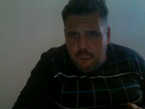 Snapshot of Ronny2510 chatting on 03/16/25, 01:49 Ronny2510 online show from 03/16/25, 01:49