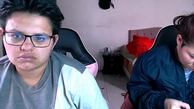 tatsumi nao online show from 12/04/25, 06:16