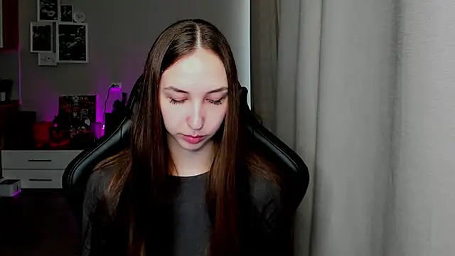 Sm0ly online show from 04/28/26, 01:59