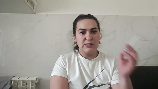 milfmomxx online show from 03/22/25, 10:39