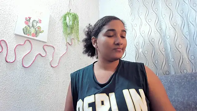 samanthaeliott22 online show from 10/15/25, 05:07