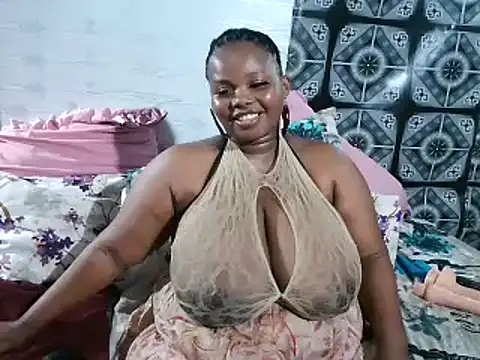 Snapshot of Candiyliciousxx chatting on 05/02/26, 12:43 Candiyliciousxx online show from 05/02/26, 12:43