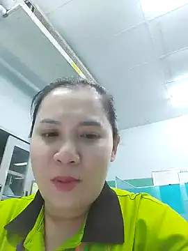 Snapshot of Benlla2802 chatting on 12/05/24, 05:28 Benlla2802 online show from 12/05/24, 05:28