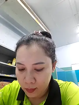 Snapshot of Benlla2802 chatting on 12/09/24, 04:58 Benlla2802 online show from 12/09/24, 04:58