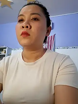 Snapshot of Benlla2802 chatting on 12/11/24, 03:58 Benlla2802 online show from 12/11/24, 03:58