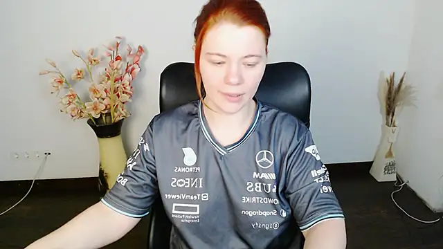 Sun Alexia online show from 11/30/25, 03:21