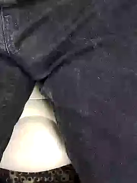 Policeman20742 online show from 02/13/25, 05:33