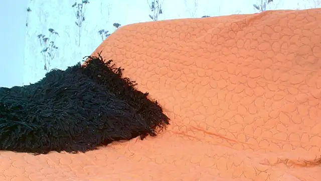 Mia candy 0 online show from 02/11/25, 03:18