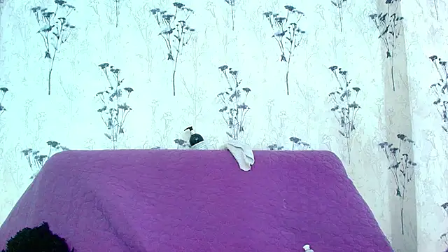 Mia candy 0 online show from 02/21/25, 03:10