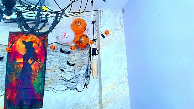 Mia candy 0 online show from 10/25/25, 12:02