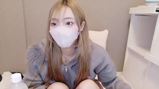  chanMOMO  online show from 03/02/26, 11:50
