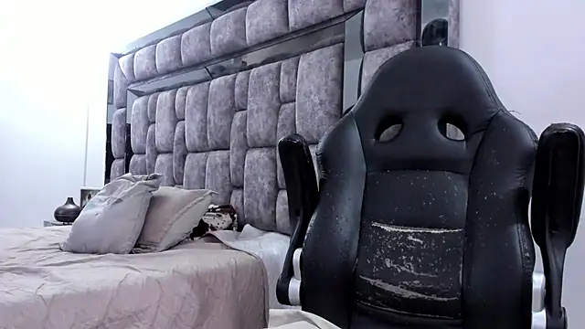 MalconStonne online show from 11/30/25, 02:48