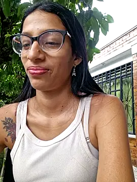 lily sk online show from 12/22/24, 09:42