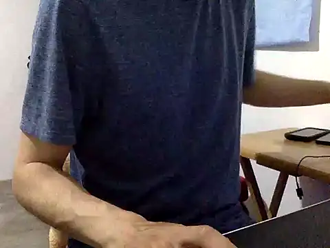 Snapshot of Casero69oficial chatting on 09/16/25, 03:29 Casero69oficial online show from 09/16/25, 03:29
