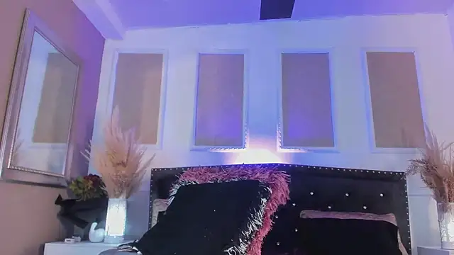 queen satin online show from 03/15/25, 12:13