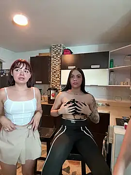 Snapshot of samantha_kevin chatting on 01/17/25, 07:30 samantha kevin online show from 01/17/25, 07:30