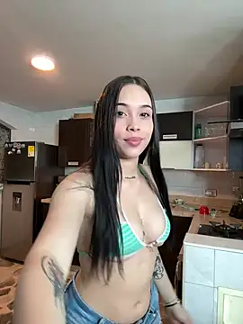 Snapshot of samantha_kevin chatting on 01/18/25, 04:26 samantha kevin online show from 01/18/25, 04:26