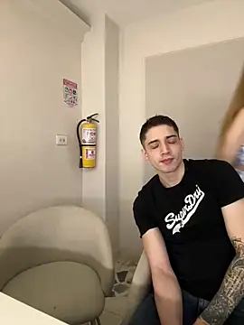 Snapshot of samantha_kevin chatting on 10/06/25, 04:32 samantha kevin online show from 10/06/25, 04:32