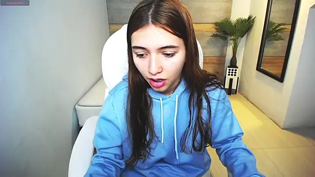 liseth fox online show from 02/08/25, 12:17