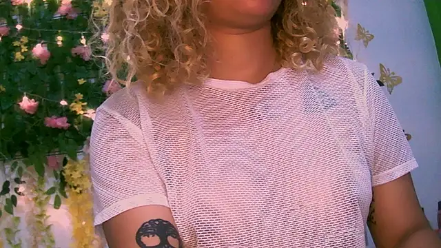 Crysrus online show from 12/25/24, 10:48