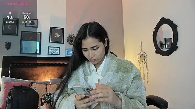 lara madisson online show from 09/12/25, 12:11