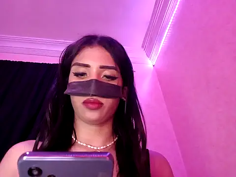 Snapshot of ---sophia--- chatting on 10/01/25, 07:20 ---sophia--- online show from 10/01/25, 07:20
