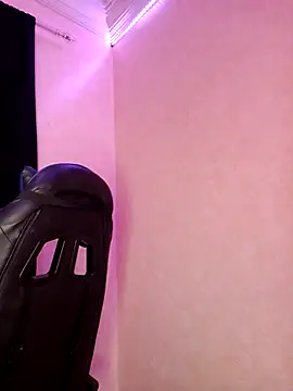 ---sophia--- online show from 12/02/25, 09:10