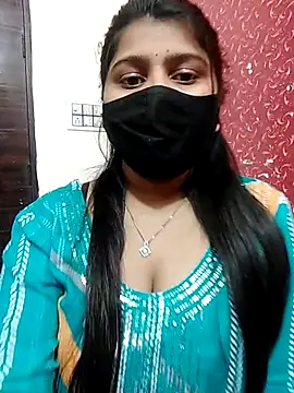 Hotty-simran online show from 03/07/25, 04:35
