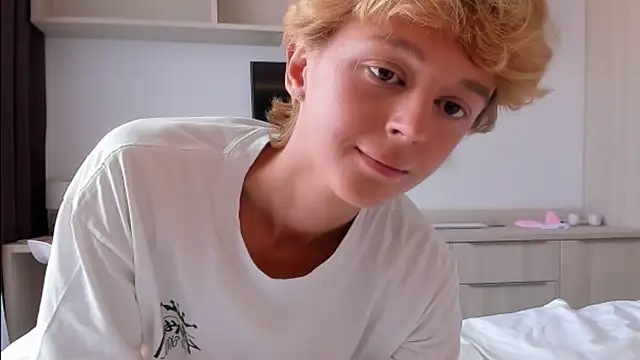 agelandreww online show from 04/06/26, 09:54