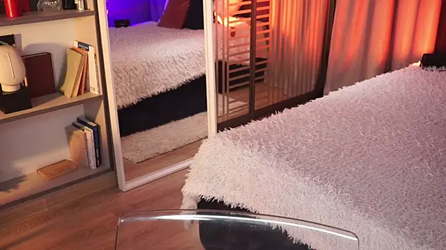 Snapshot of AnnLevine chatting on 03/08/25, 09:17 AnnLevine online show from 03/08/25, 09:17