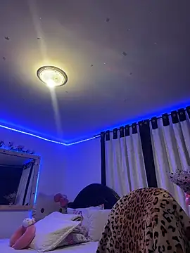 Snapshot of touchm_cockhard chatting on 11/14/25, 03:49 touchm cockhard online show from 11/14/25, 03:49