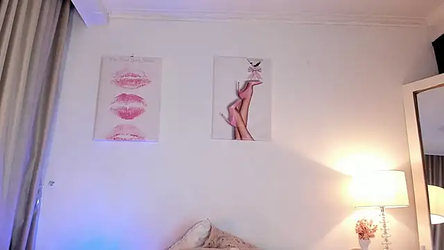 halseycox    online show from 05/07/26, 03:01