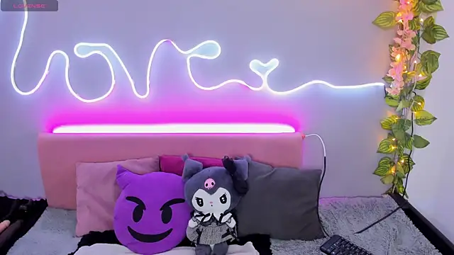 YouliteSllut2 online show from 12/11/24, 08:28