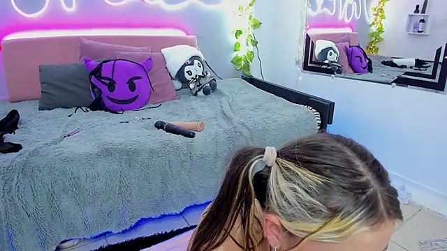 YouliteSllut2 online show from 12/28/24, 07:11