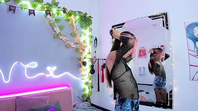 YouliteSllut2 online show from 02/06/25, 09:28