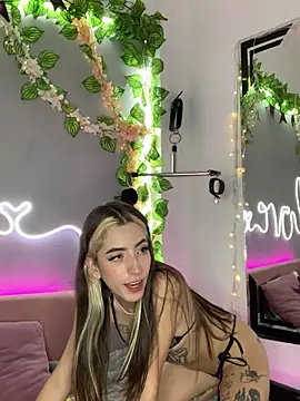 YouliteSllut2 online show from 03/05/25, 06:01