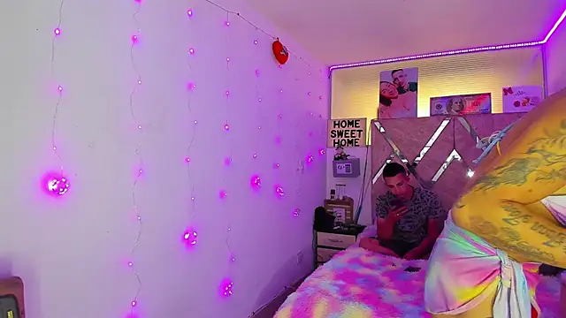 parejacaliente20154 online show from 03/06/26, 02:02