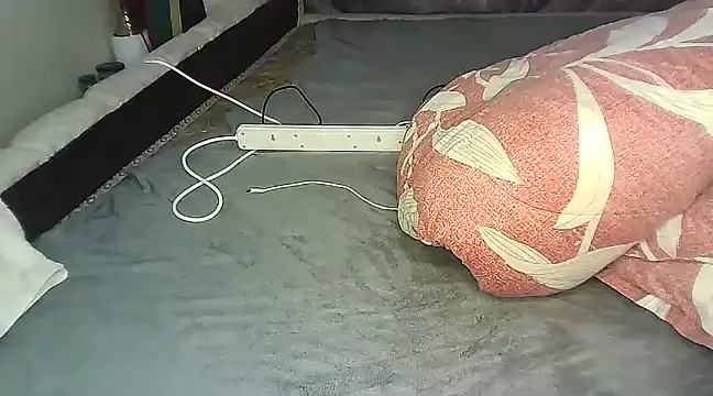 pretty bums online show from 12/09/24, 03:40