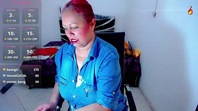 Snapshot of Hot-Rihanna chatting on 01/09/26, 03:09 Hot-Rihanna online show from 01/09/26, 03:09