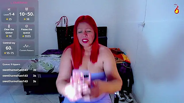 Snapshot of Hot-Rihanna chatting on 01/13/26, 01:11 Hot-Rihanna online show from 01/13/26, 01:11