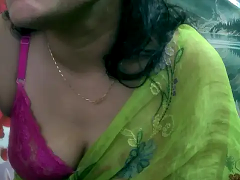 Snapshot of LOVERIAKOL chatting on 02/18/25, 09:42 LOVERIAKOL online show from 02/18/25, 09:42