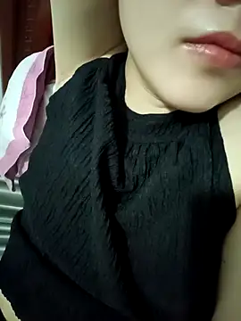 Snapshot of Sexyass13 chatting on 09/14/25, 06:18 Sexyass13 online show from 09/14/25, 06:18