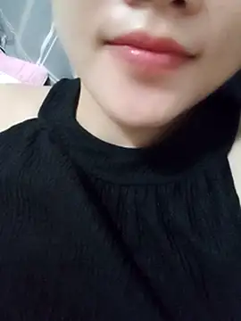 Snapshot of Sexyass13 chatting on 09/17/25, 05:03 Sexyass13 online show from 09/17/25, 05:03